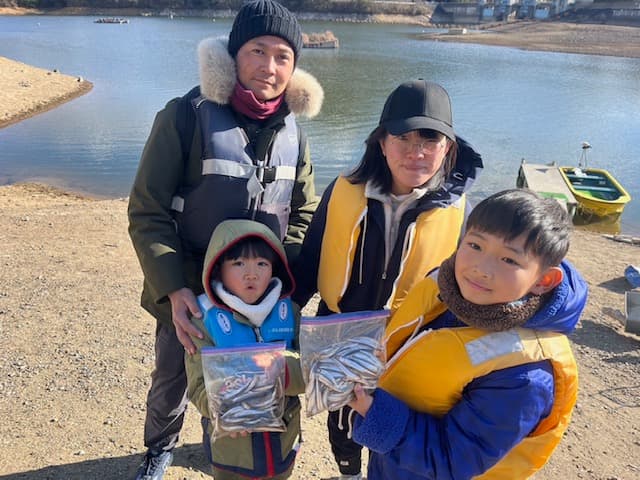 初心者バス釣り体験&釣って美味しいワカサギ釣り体験